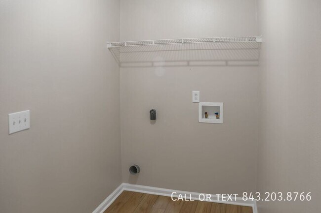 Photo - 9990 Hallsford Dr