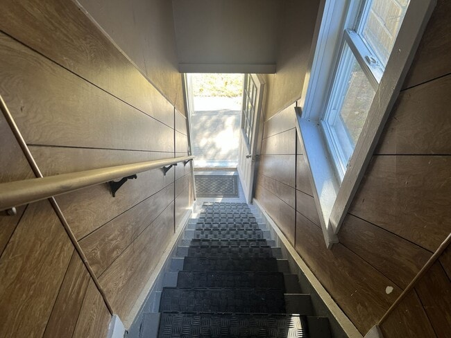 Photo - 526 E Eighth Street Unit 526 E Eighth Street B