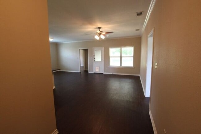 Photo - Gorgeous 3 Bedroom Home in The Ranch Subdi...