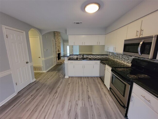 Photo - 2903 Catalina Dr