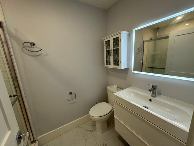 Photo - 326 Chelsea St Unidad 1