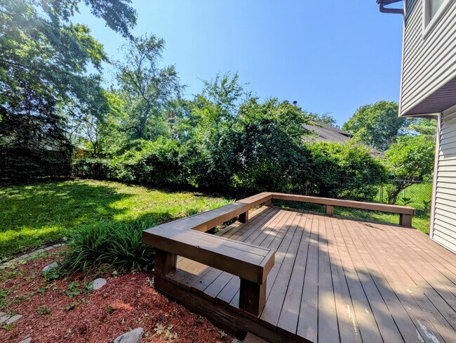 Photo - 515 Clearwater Dr