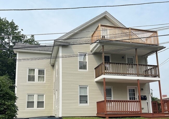Building Photo - 10 5th Ave Unit 3