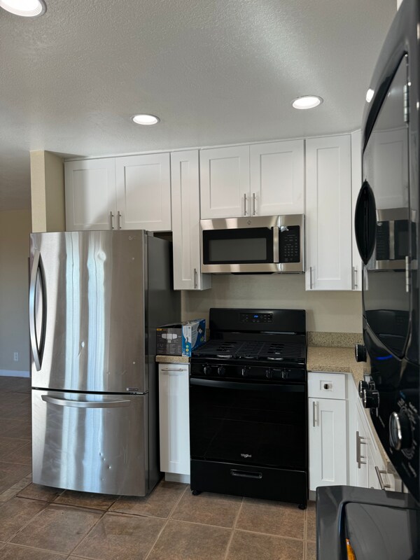 813 N Carey Rd