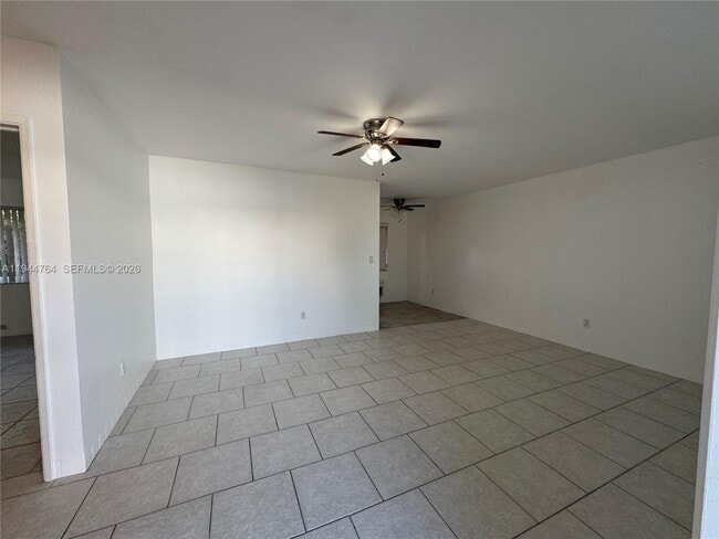 Photo - 2843 NE 30th St Unidad C