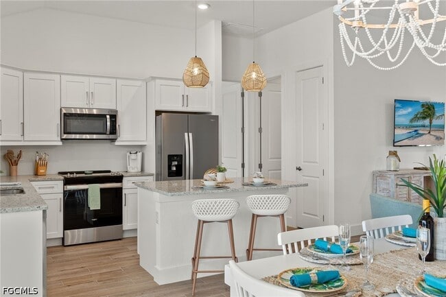 Photo - 154 SE 20th St