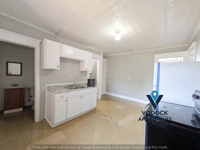 Photo - 168 Essex St