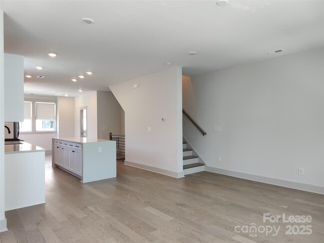 Photo - 1037 Wesley Terrace Ave