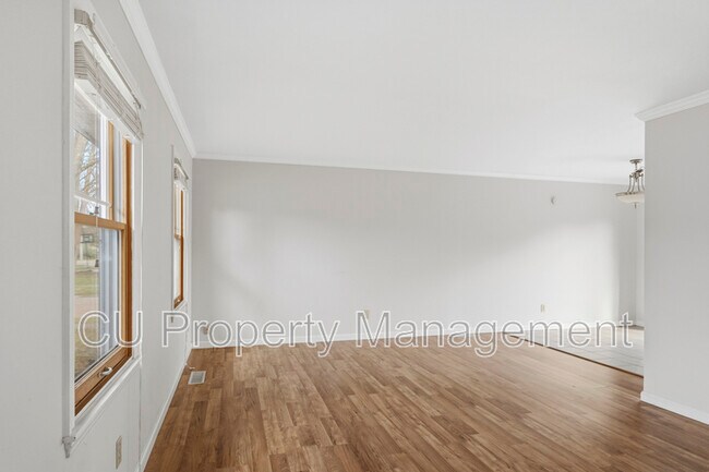 Photo - 1903 Sumac Dr