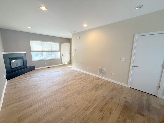 Photo - Charming Southside 2 Bedroom, 2.5 Bath Townhome