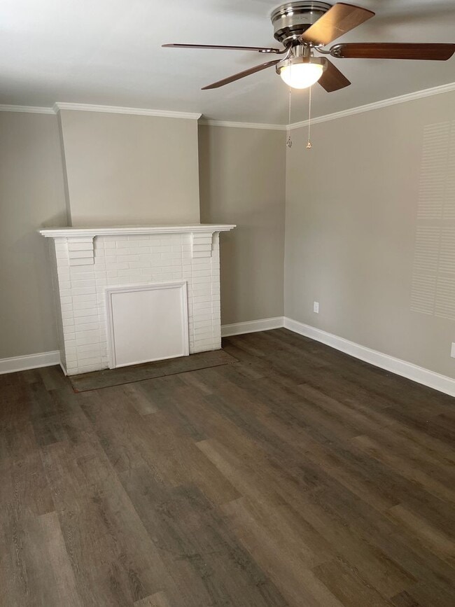 Photo - 417 E Twenty-Seventh St