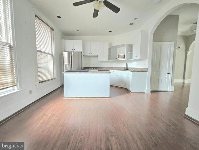 Photo - 1636 19th St NW