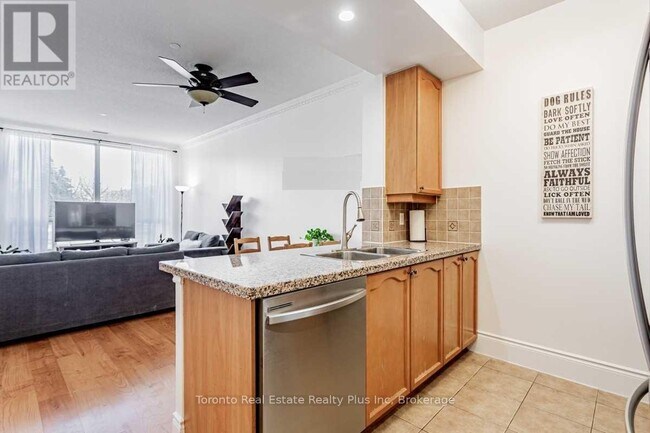 Photo - 10 Northtown Way Unit 102