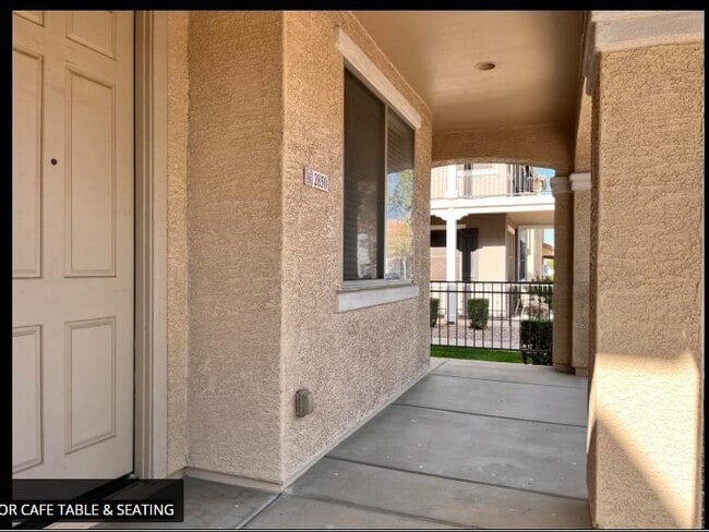 Photo - 2850 S Brett St