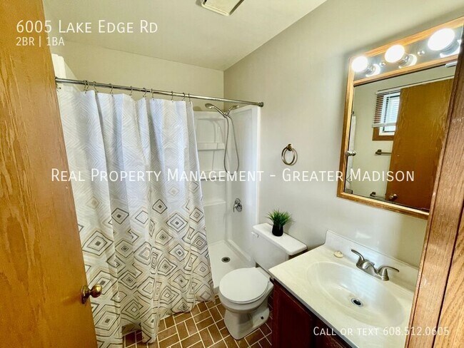 Cozy 2 Bed Home with Lake Waubesa Access!