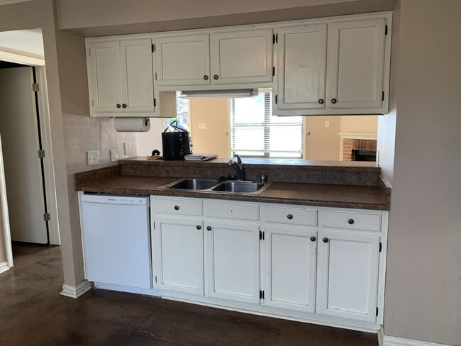 Photo - 716 W Mulberry St Unit 716 W. Mulberry  14