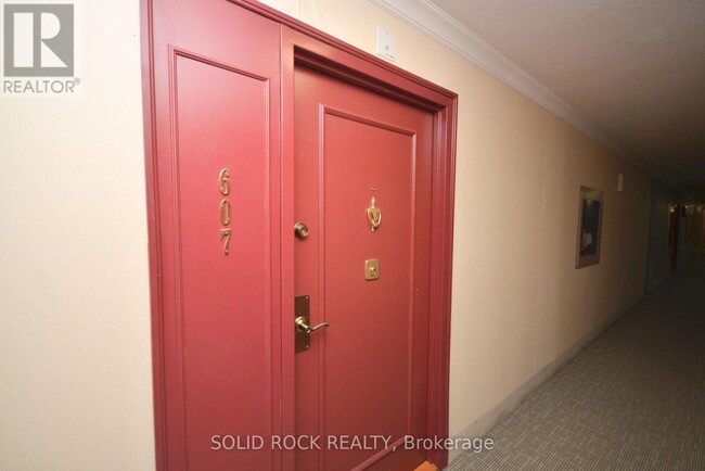 Photo - 1025 Richmond Rd Unité 607