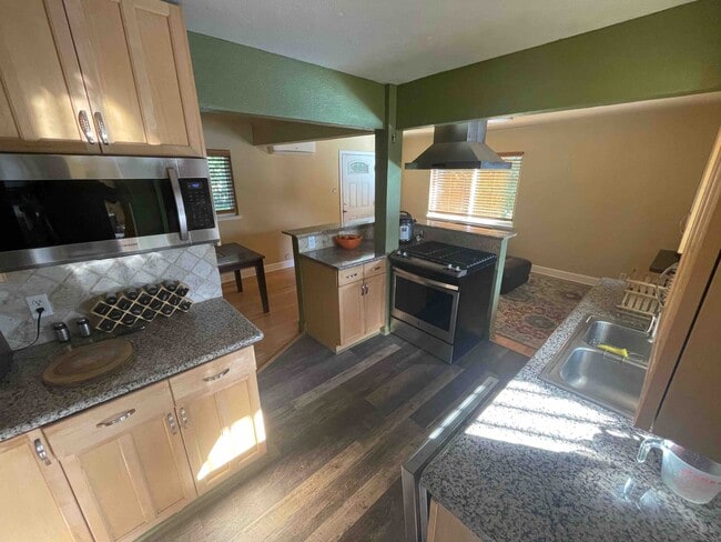 Photo - 1991 Glen Garry Dr