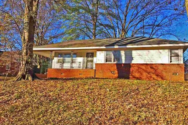 Building Photo - 4015 Charles Dr