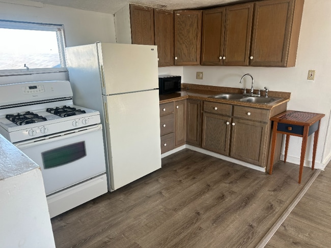 Building Photo - 21 M St