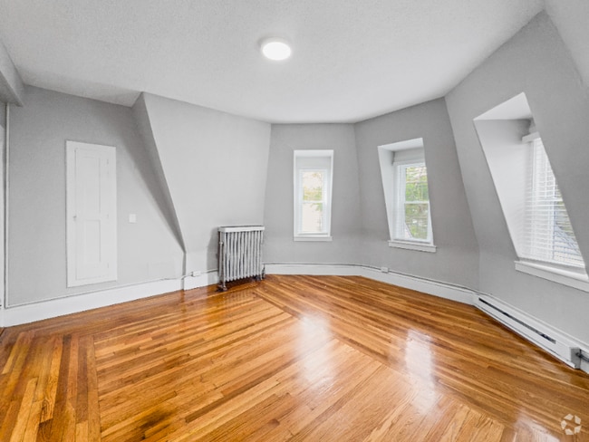Building Photo - 144-146 Walnut St Rental