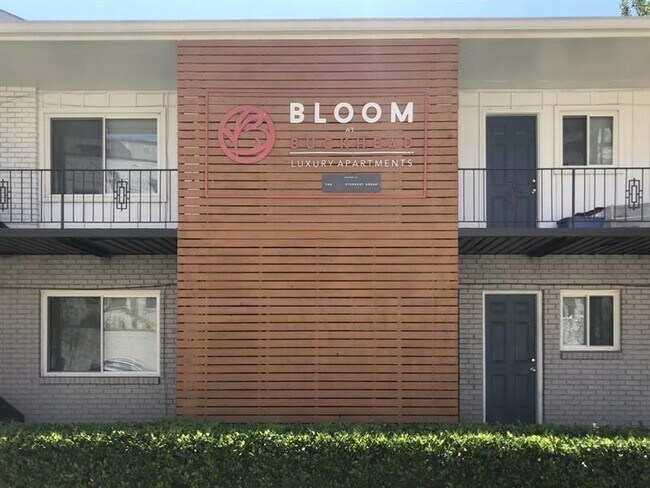 Photo - 112 Ardmore Pl NW