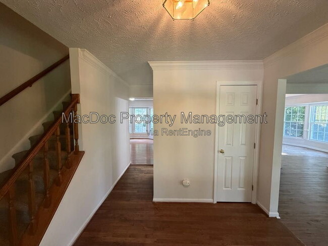 Photo - 11304 Springfield Dr