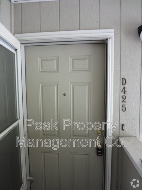 Building Photo - 512 E Monroe Dr Unit D425 - D425 Rental