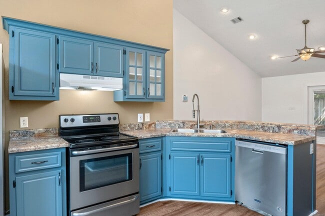 2803 Wilson Ln