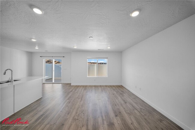 Photo - A Lovely 3 Bedroom Townhome with Amazing Amenities!