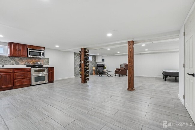 Photo - 50 Dayton Ave