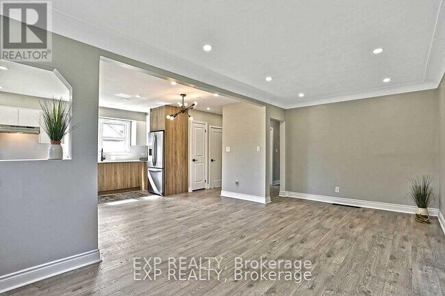 Photo - 778 Drury Ln