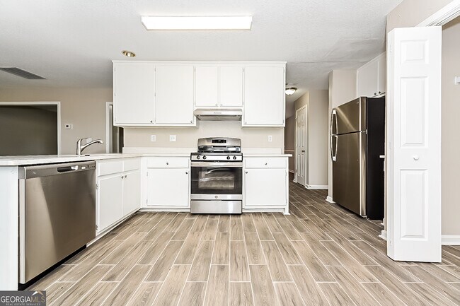 Photo - 176 Pine Branch Dr