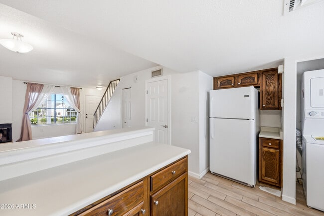 Building Photo - 9831 S 48th Way