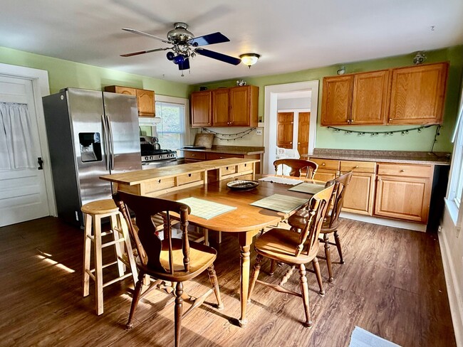 Photo - 120 Bloomingdale Rd