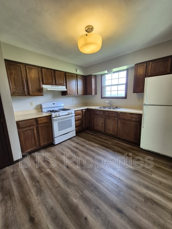 Photo - 412 N Highland St Condo