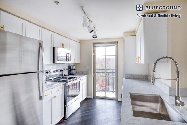 Photo - 5405 Tuckerman Ln Unit FL8-ID606