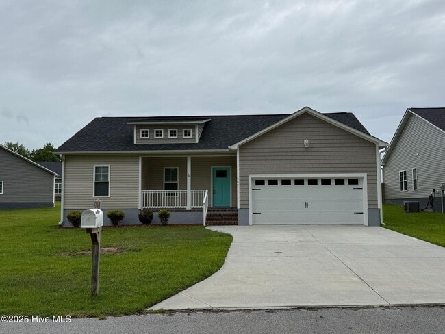 Building Photo - 305 Garland Shores Dr Rental
