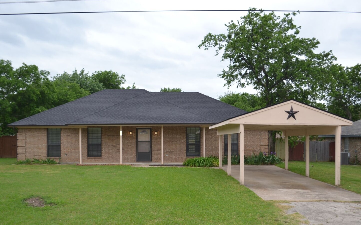 Photo - 525 W Lloyd St Casa