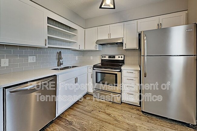Photo - 613 Eastboro Dr