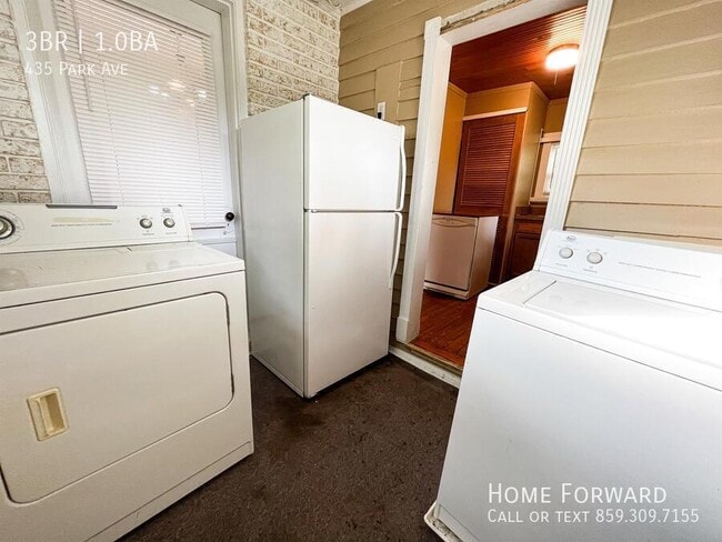 Photo - 435 Park Ave