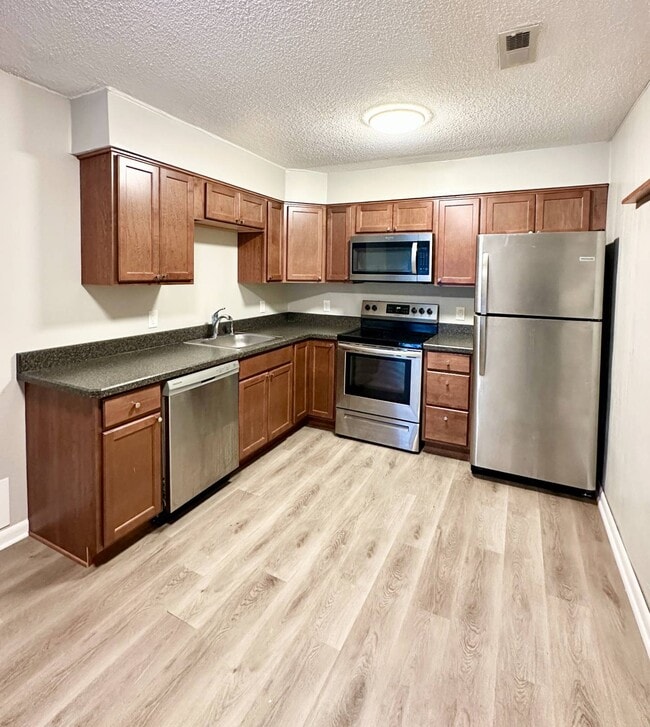 Building Photo - 1552 Helderberg Ave