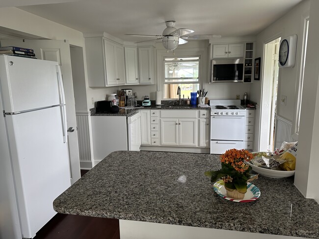 Photo - 22 Marten Ave