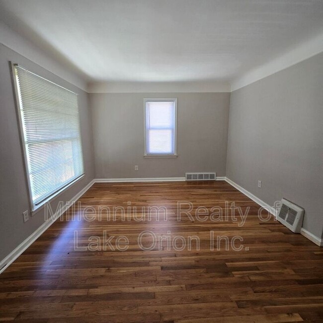 Photo - 136 W Princeton Ave