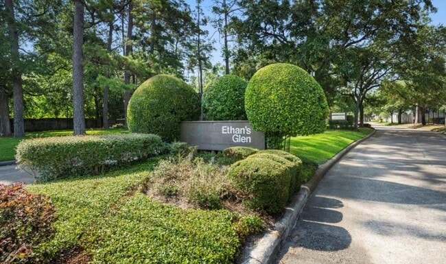 Photo - 107 Litchfield Ln Rental