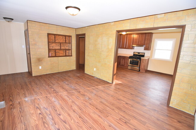 Photo - 121 Pheasant Trail