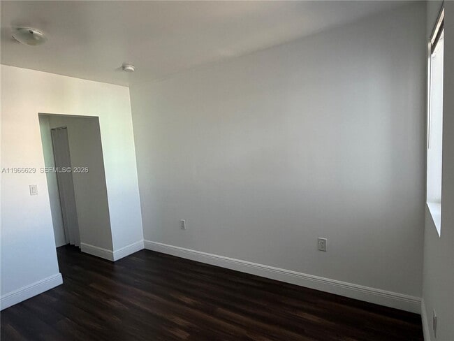 Photo - 540 NW 7th St Unit 4