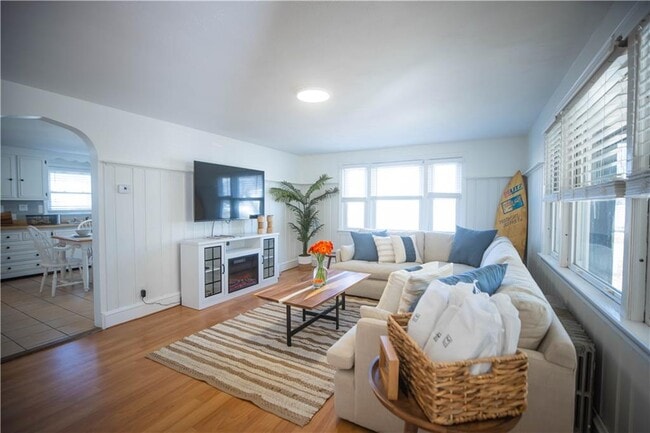 Photo - 19-21 Crest St