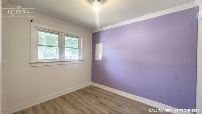 Photo - 211 Emerson Av
