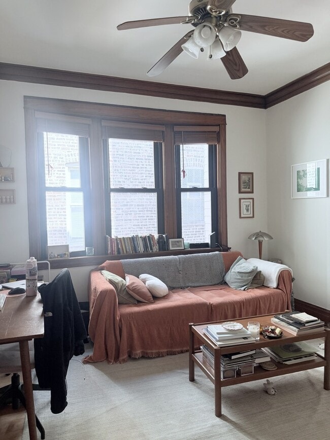 Photo - 2223 W Iowa St Unit 2R